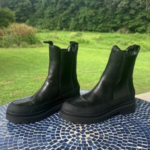 Calia chelsea boot size 10